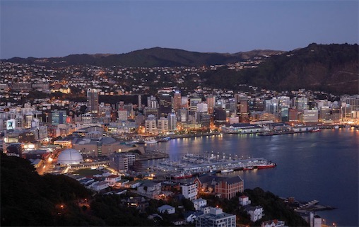 世界最南端的首都 新西兰首都惠灵顿在南纬43度