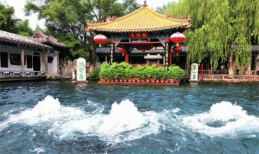 中国泉水最多的城市 拥有“七十二名泉”的济南