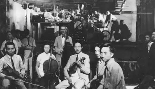 中国第一部音乐喜剧故事片 1935年电通公司推出了《都市风光》