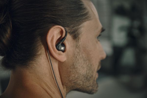 享受音乐的每个细节 森海塞尔全新IE 300入耳式耳机